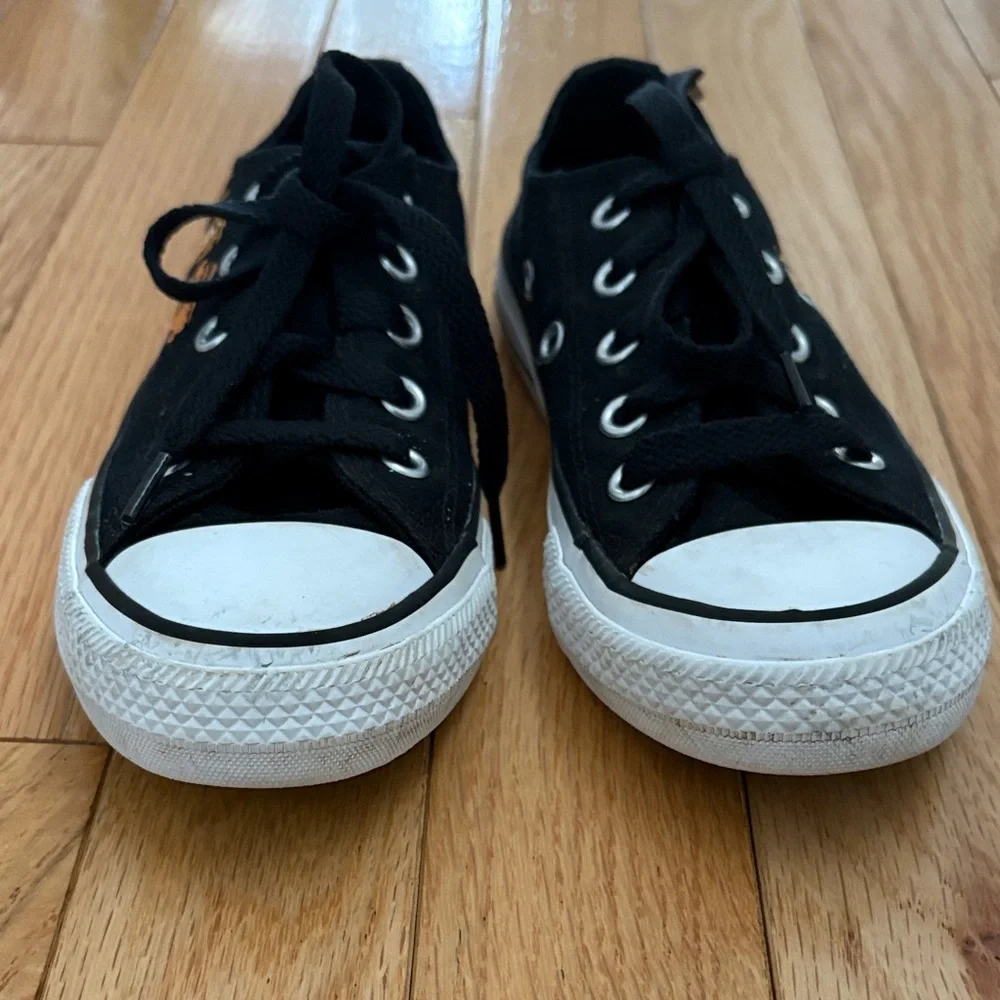 Scooby-Doo x Converse Chuck Taylor All Star Low Mystery-Solving Gang Kid Cartoon